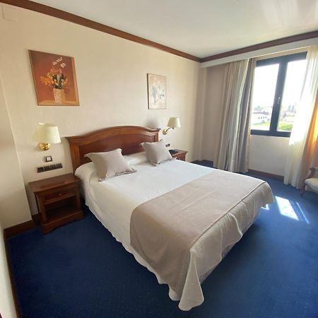 Hotel Villa De Almazán Εξωτερικό φωτογραφία
