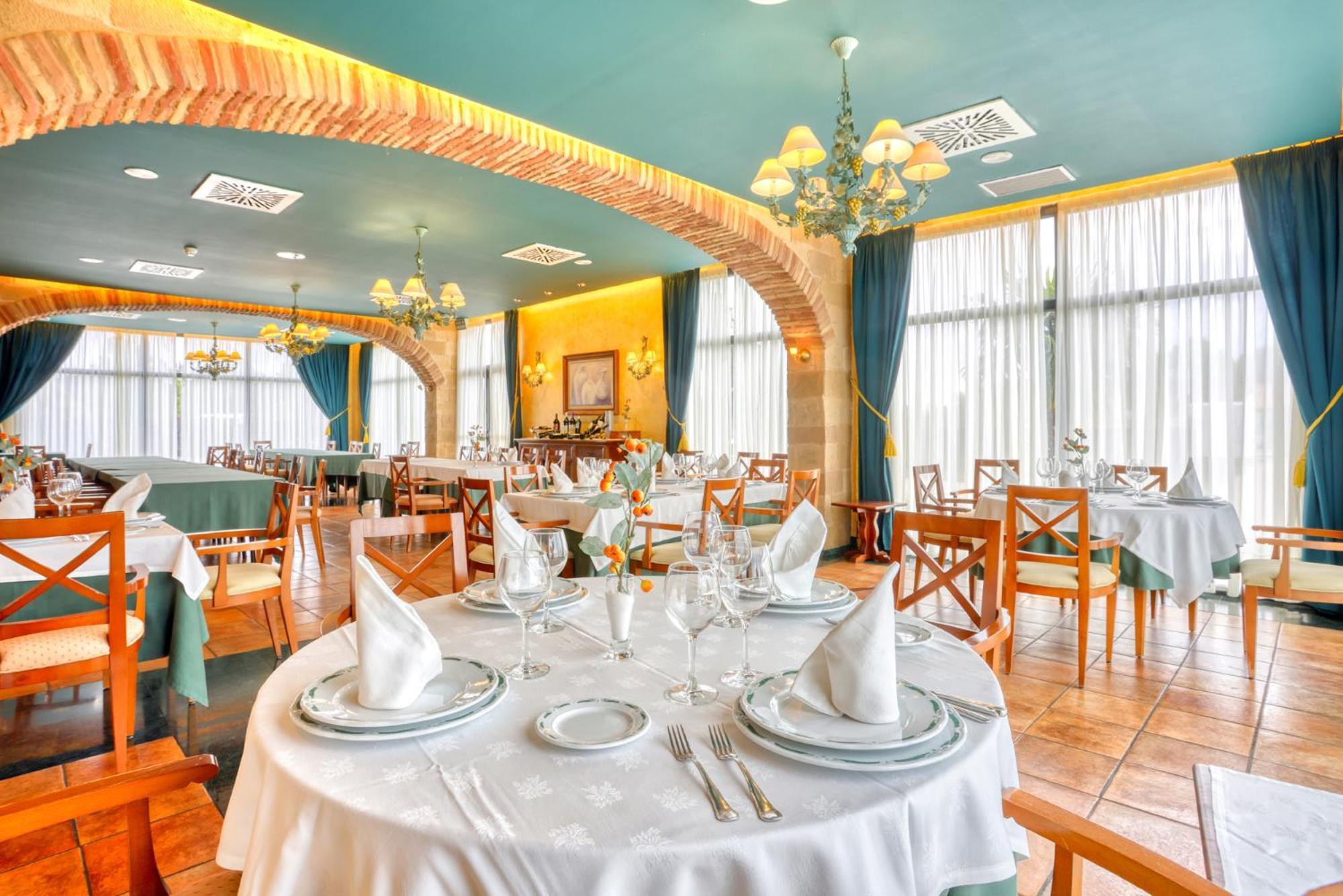 Hotel Villa De Almazán Εξωτερικό φωτογραφία