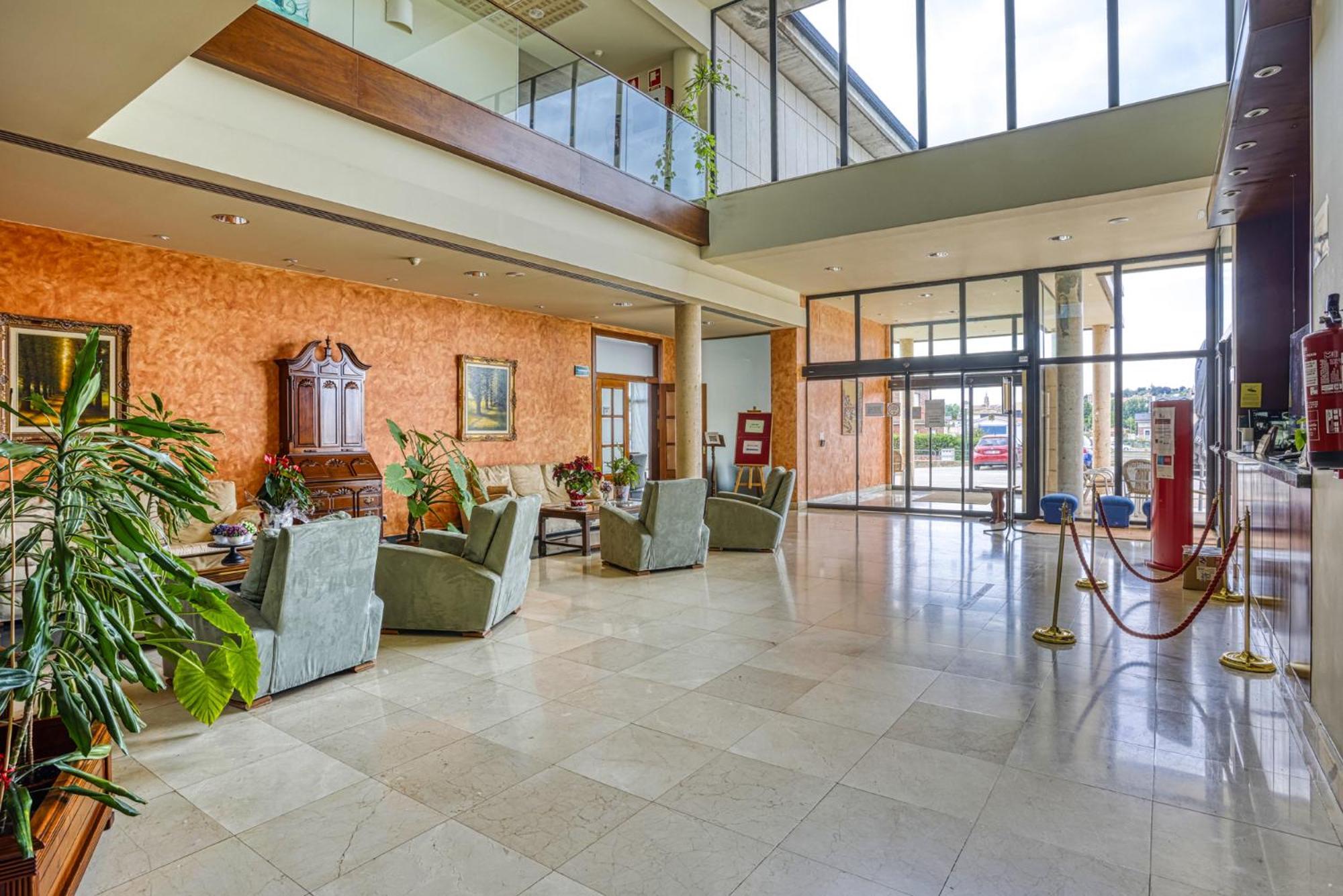 Hotel Villa De Almazán Εξωτερικό φωτογραφία