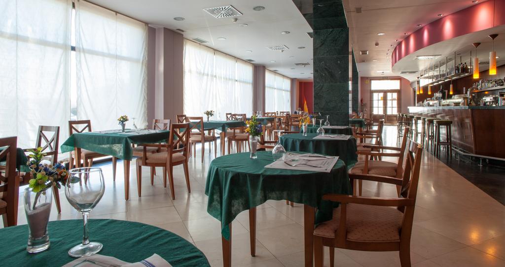 Hotel Villa De Almazán Εξωτερικό φωτογραφία