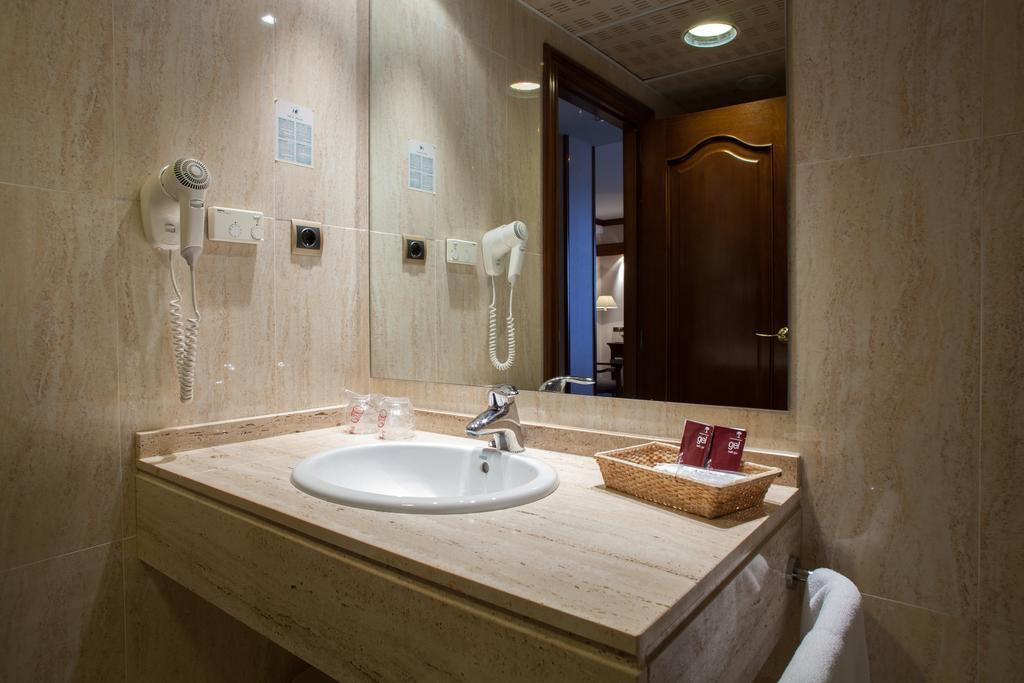 Hotel Villa De Almazán Εξωτερικό φωτογραφία