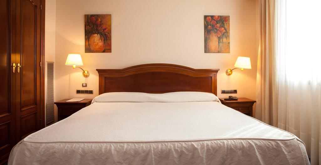 Hotel Villa De Almazán Εξωτερικό φωτογραφία